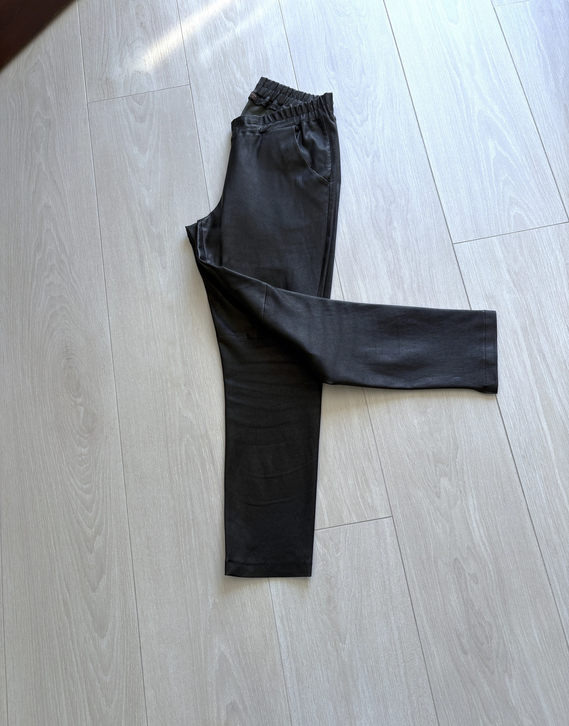 Calça de couro premium DNA – 100% couro legítimo – Ajuste elástico – Tamanho 38/40 – photo 3